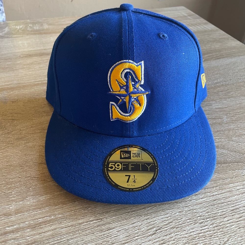 New Era 59FIFTY Seattle Mariners Fitted Hat 7 1/4 Blue MLB Cap